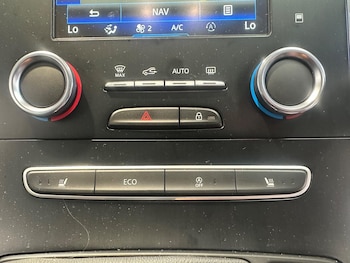 Used Renault Grand Scenic 2018 for sale - 76189470: Photo