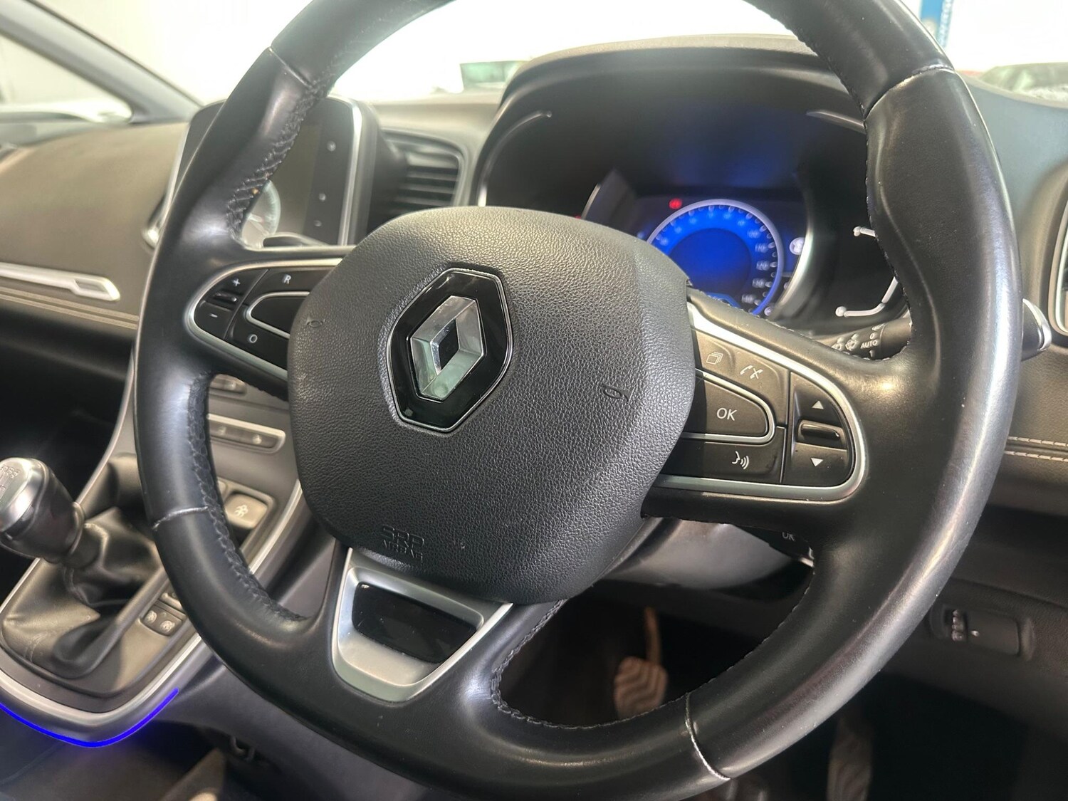 Used Renault Grand Scenic 2018 for sale - 76189470: Photo 9