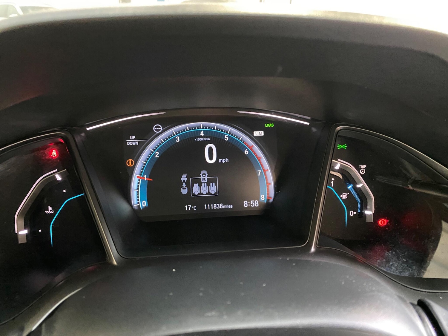 Used Honda Civic 2017 for sale - 76189917: Photo 3