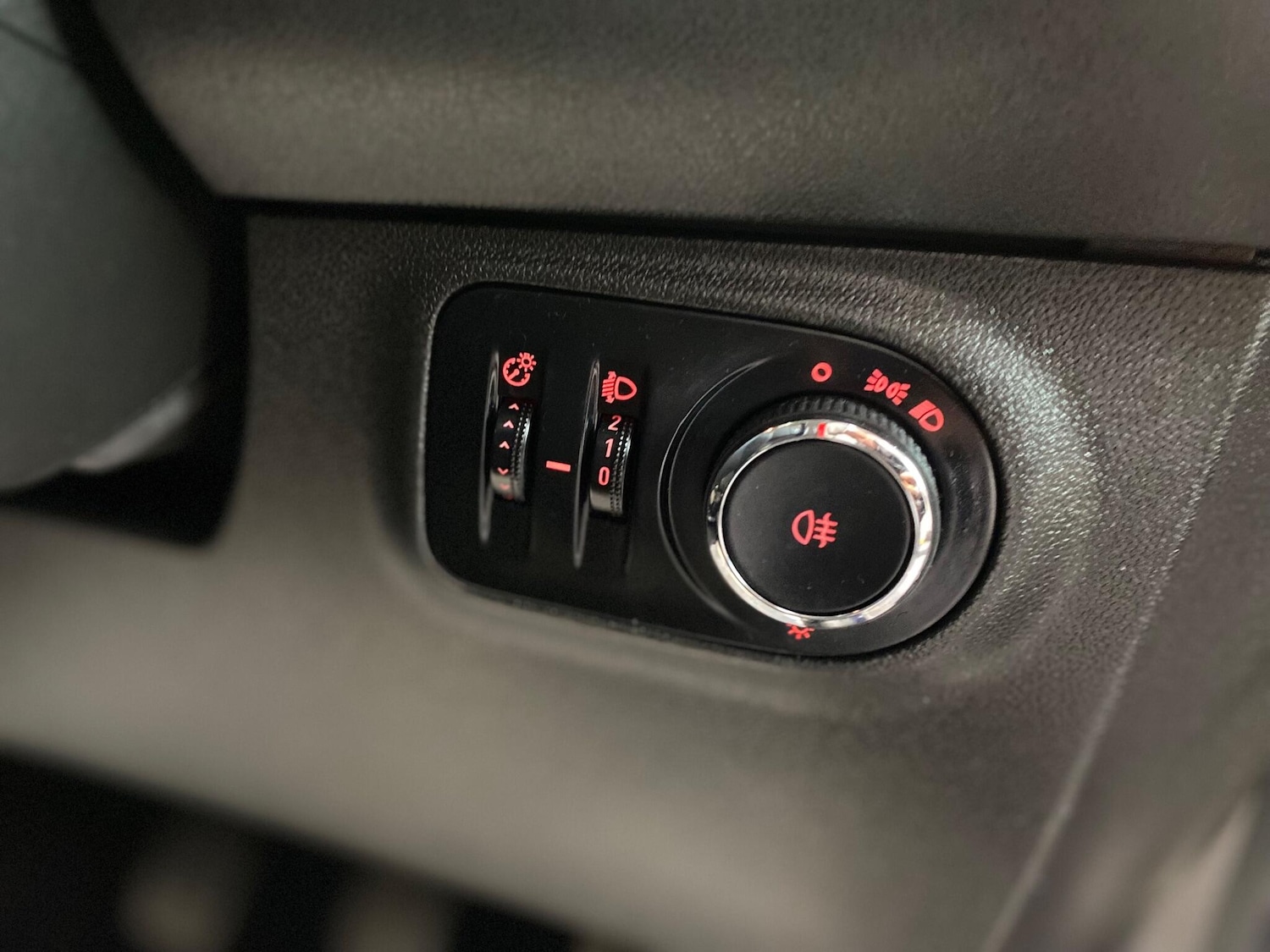 Used Vauxhall ADAM 2013 for sale - 77343777: Photo 10