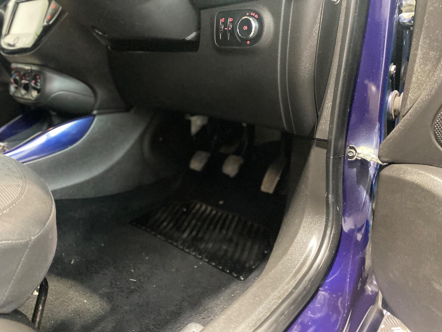 Used Vauxhall ADAM 2013 for sale - 77343777: Photo 13