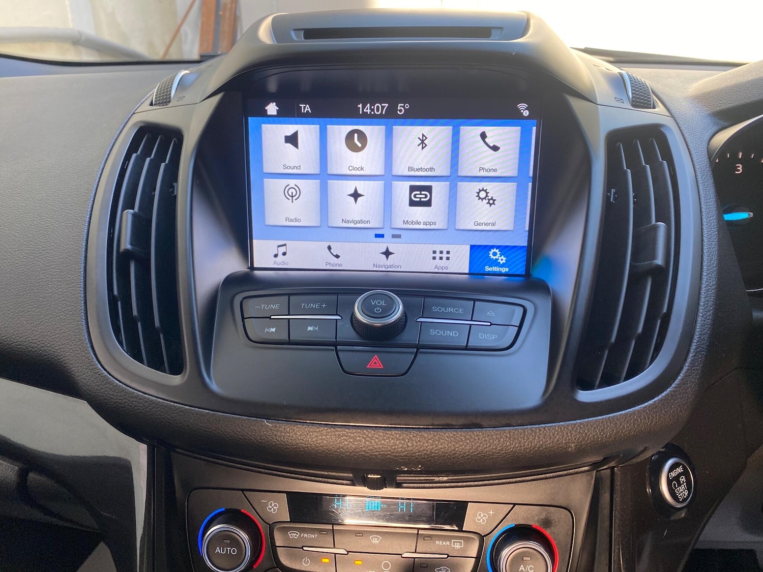 Used Ford Kuga 2017 for sale - 77166954: Photo 2