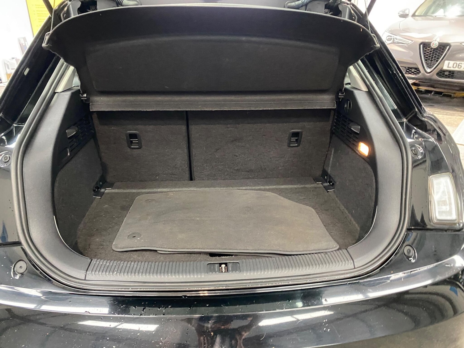 Used Audi A1 2017 for sale - 77469277: Photo 4