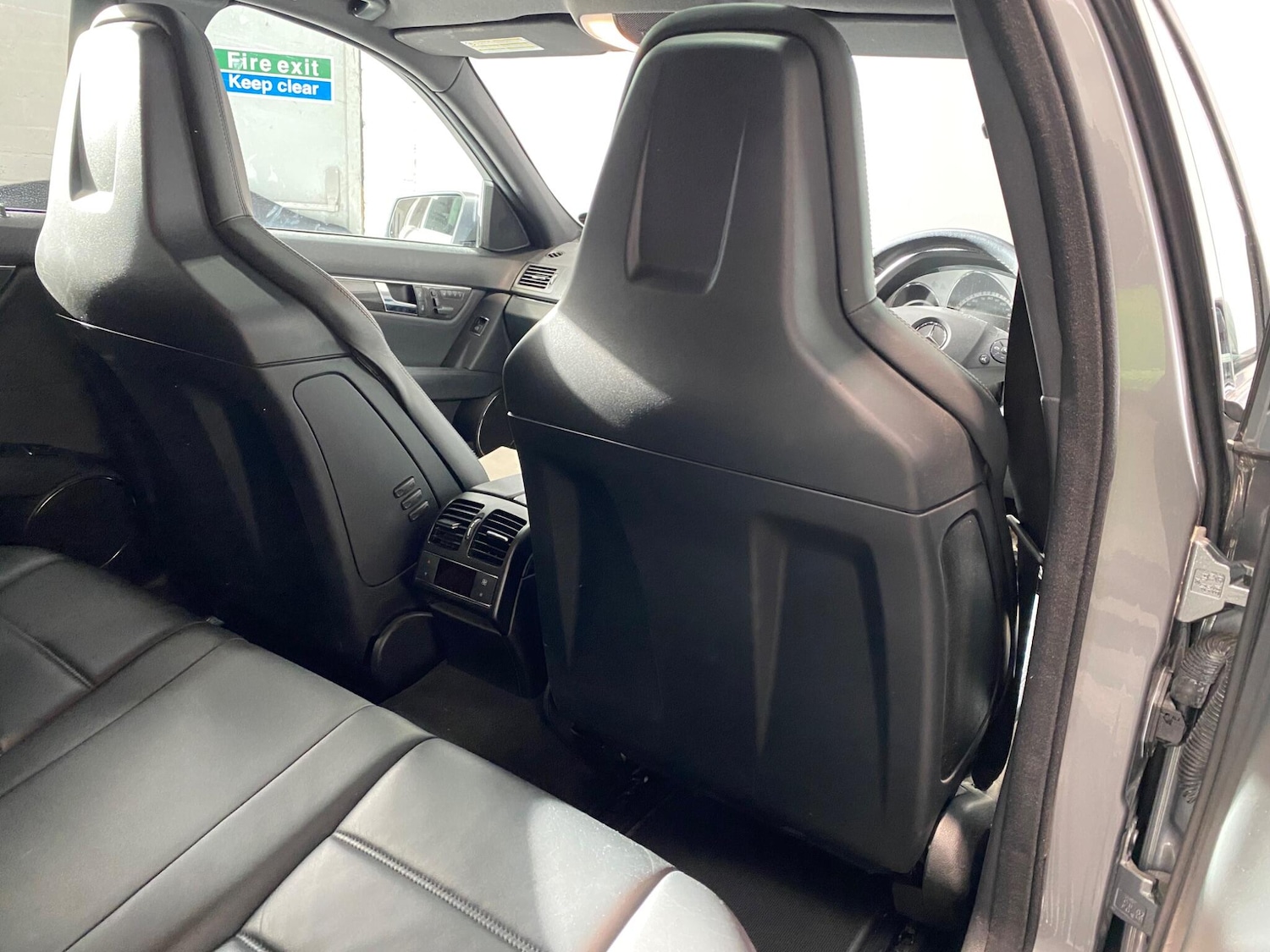 Used Mercedes-Benz C Class 2009 for sale - 76584750: Photo 14