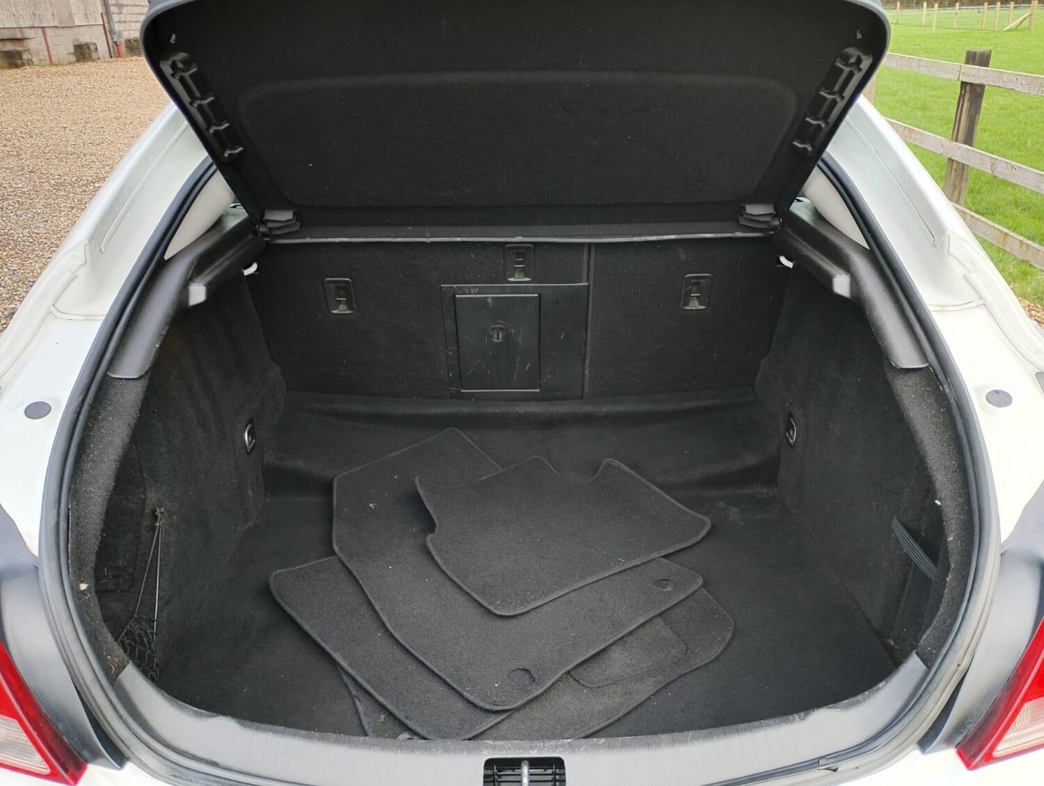 Used Vauxhall Insignia 2013 for sale - 76597130: Photo 10