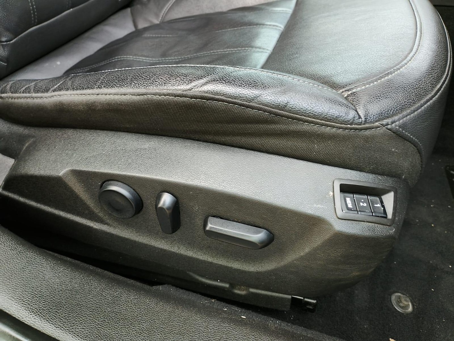 Used Vauxhall Insignia 2013 for sale - 76597130: Photo 3