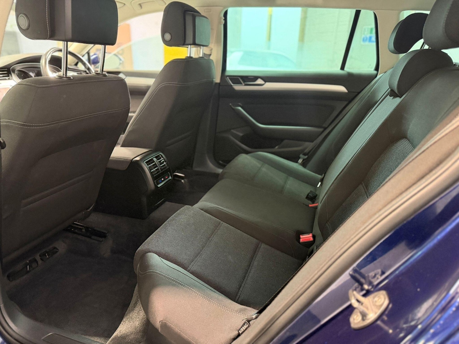 Used Volkswagen Passat 2018 for sale - 76832463: Photo 6