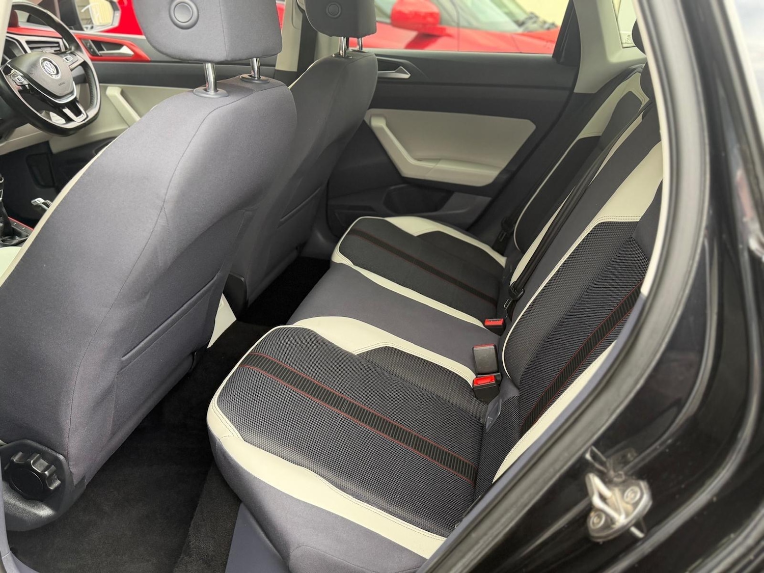 Used Volkswagen Polo 2018 for sale - 76512297: Photo 16