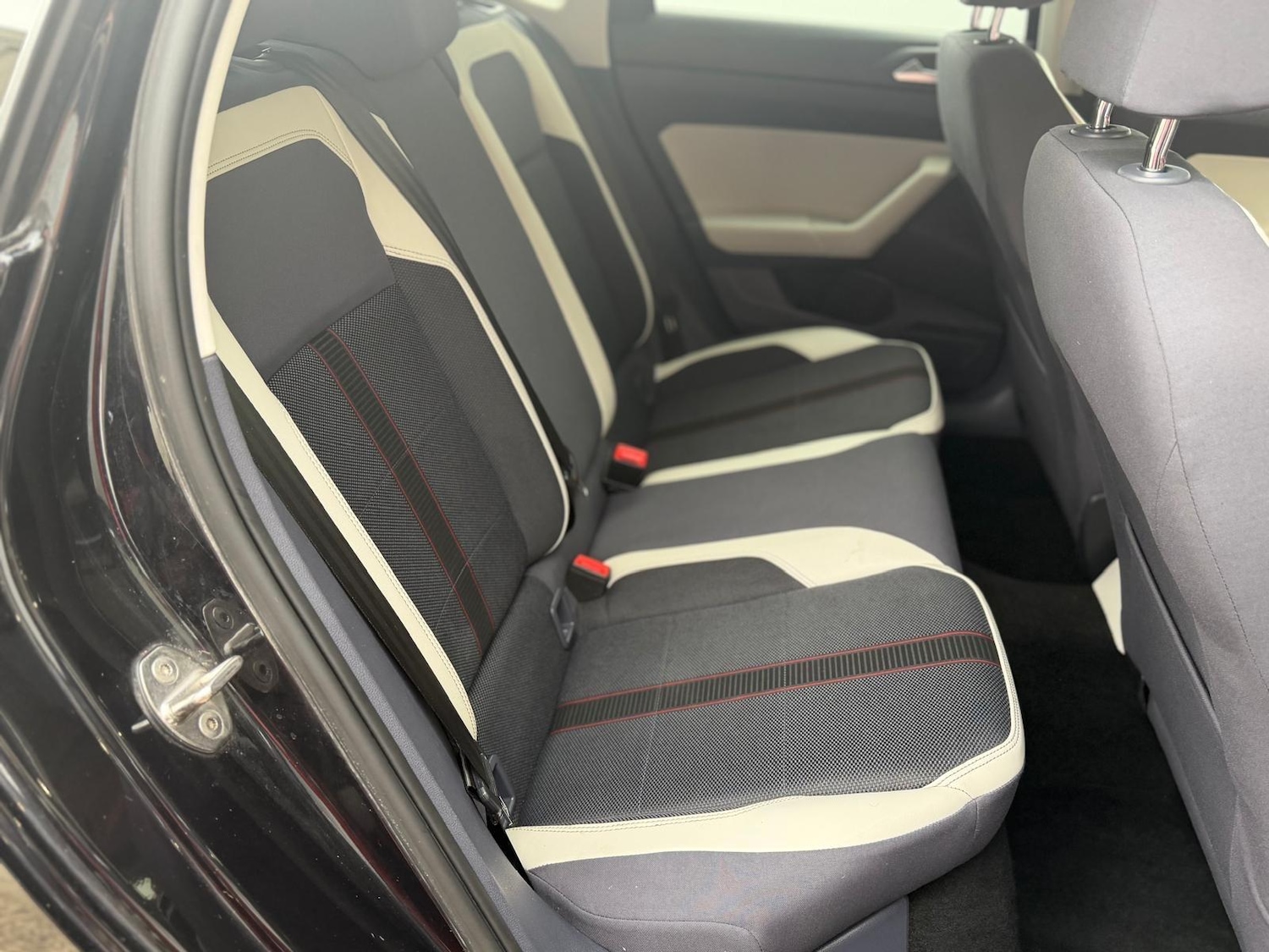 Used Volkswagen Polo 2018 for sale - 76512297: Photo 25