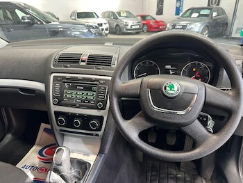 Used Skoda Octavia 2011 for sale - 76189058: Photo