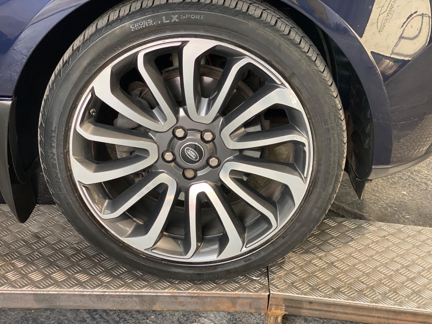 Used Land Rover Range Rover 2016 for sale - 76689200: Photo 10