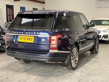 Used Land Rover Range Rover 2016 for sale - 76689200: Photo