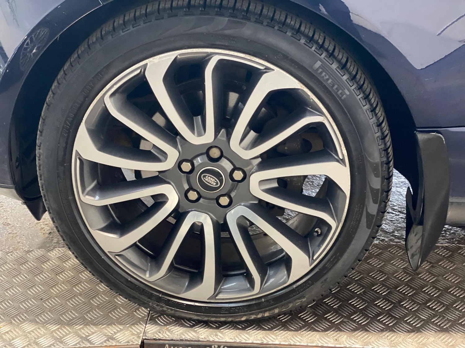 Used Land Rover Range Rover 2016 for sale - 76689200: Photo 9