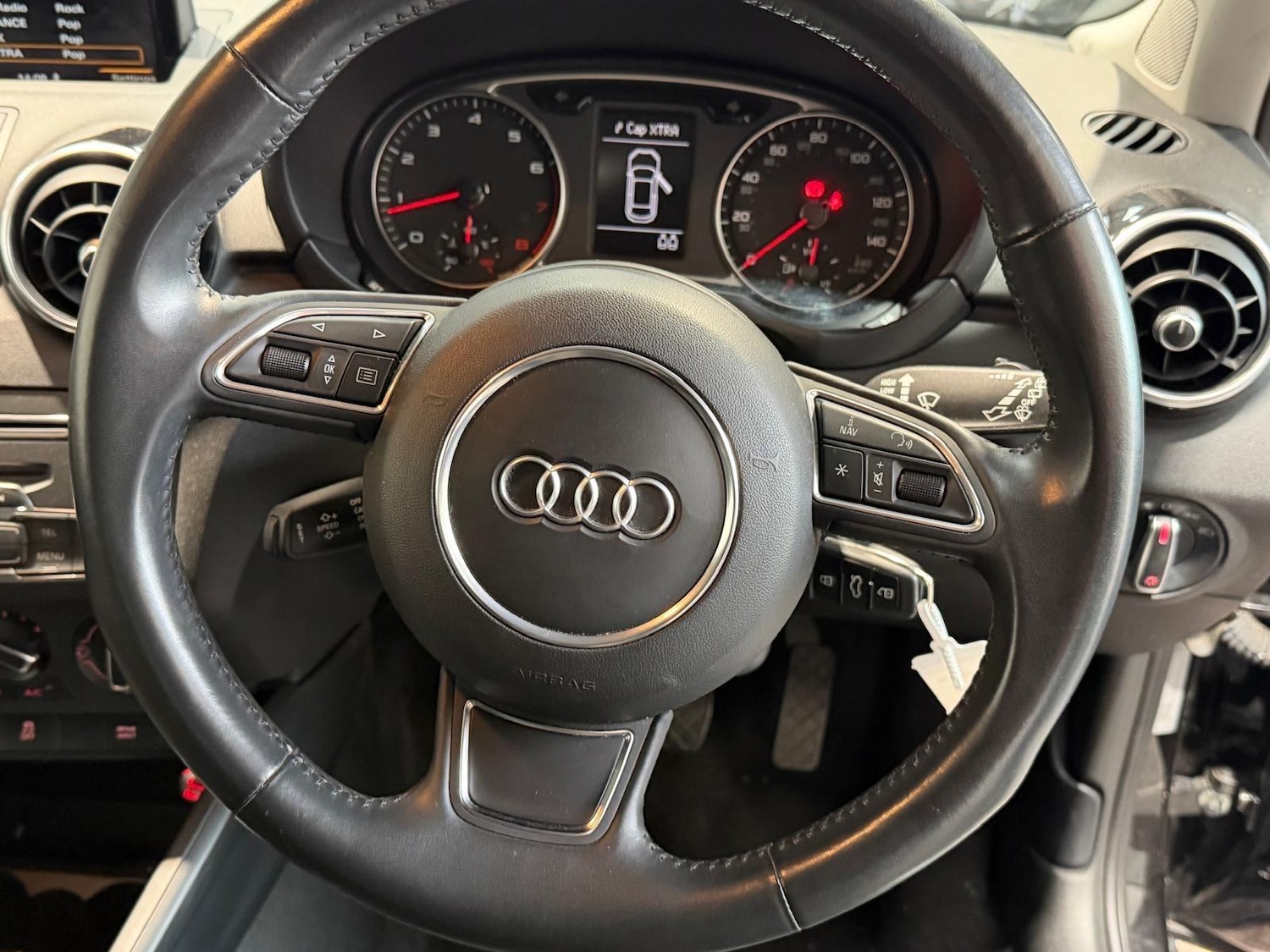 Used Audi A1 2018 for sale - 76521521: Photo 2