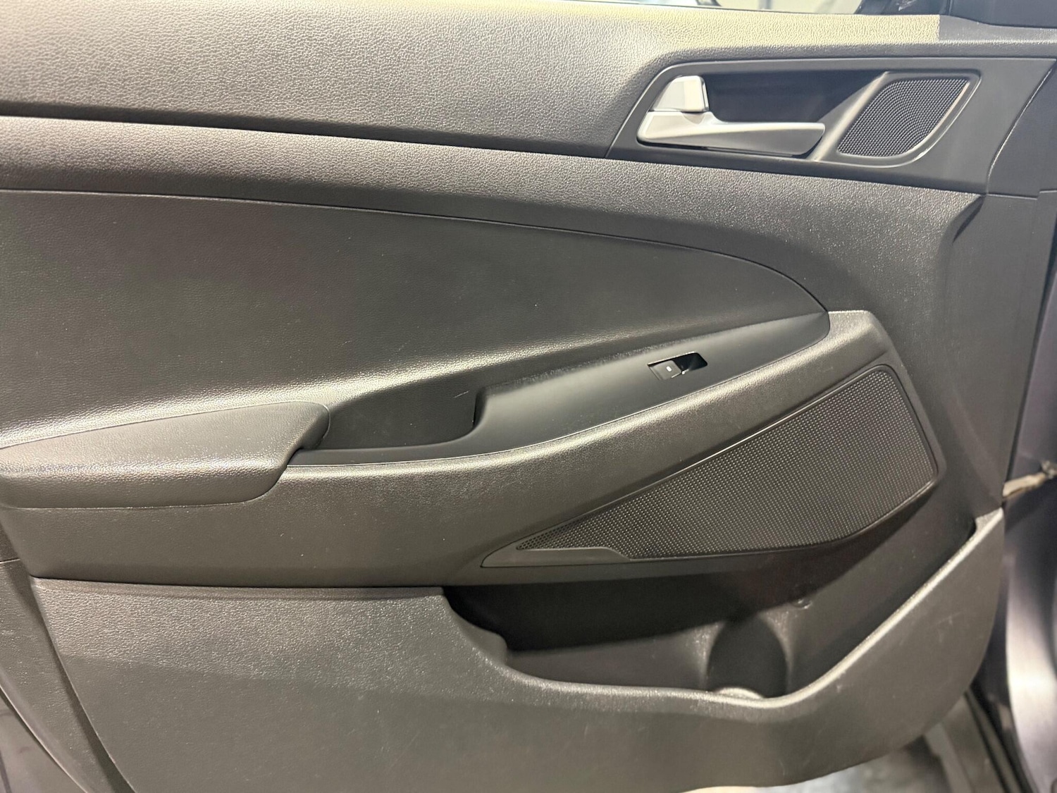 Used Hyundai TUCSON 2016 for sale - 76307596: Photo 10