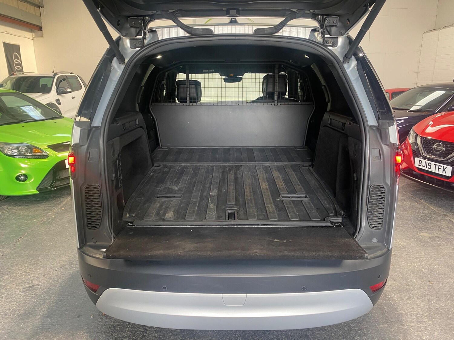 Used Land Rover Discovery 2021 for sale - 77163651: Photo 13