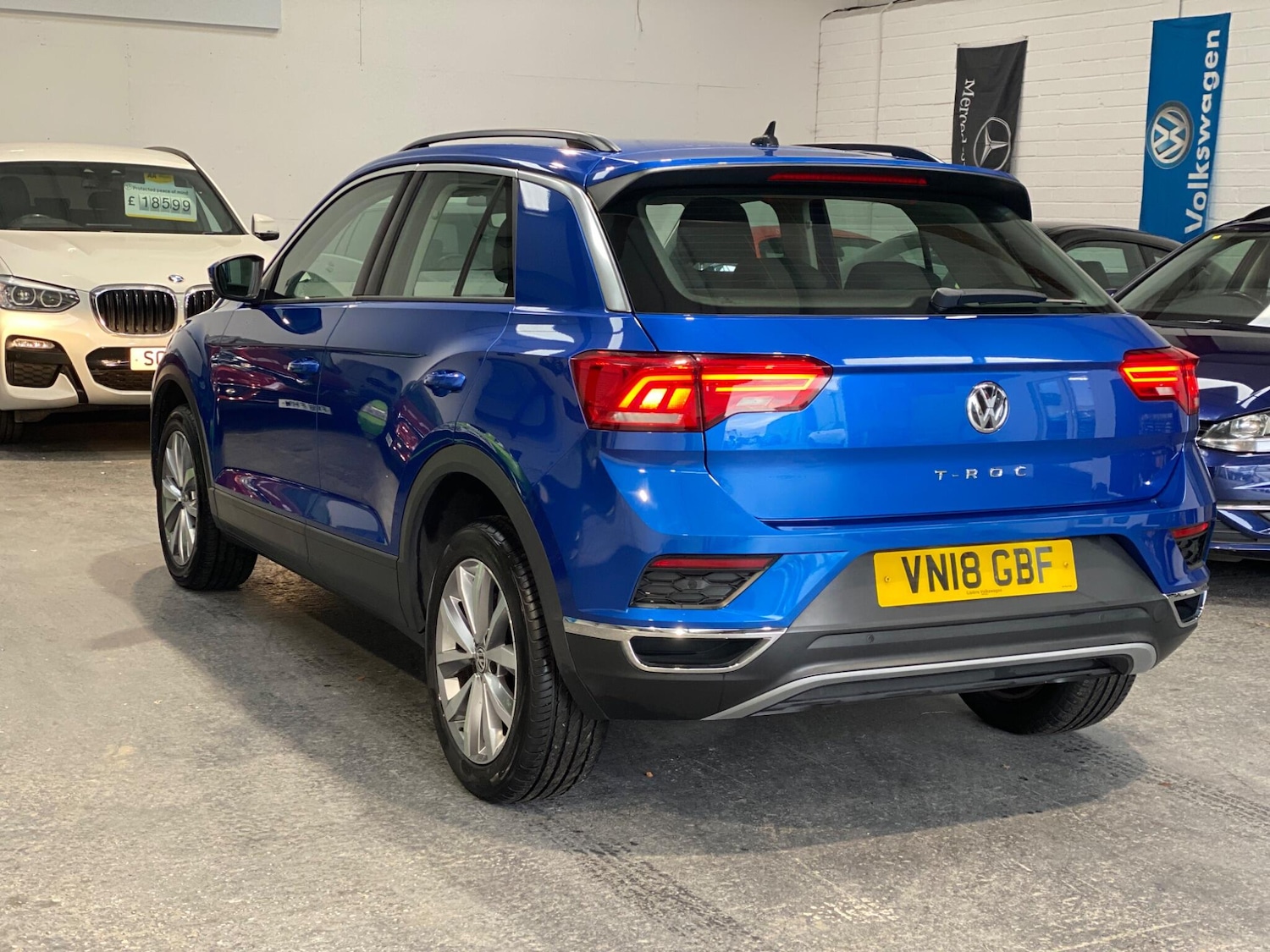 Used Volkswagen T-Roc 2018 for sale - 76832461: Photo 2