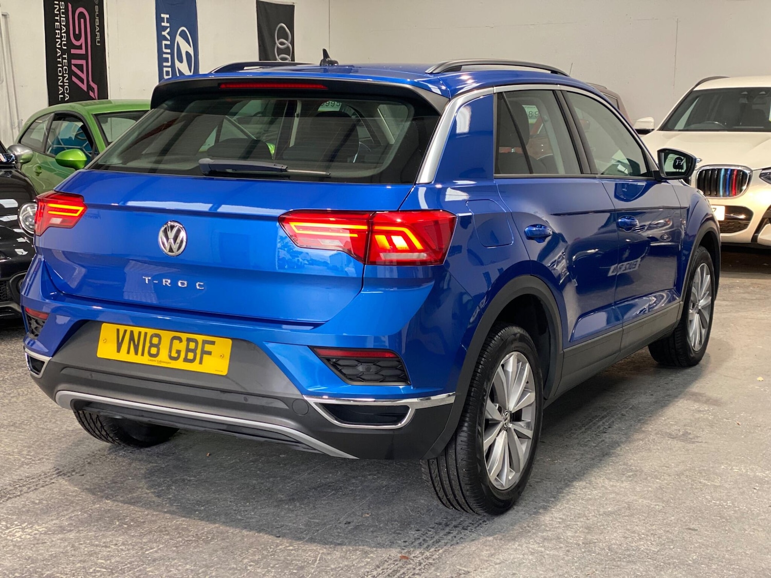 Used Volkswagen T-Roc 2018 for sale - 76832461: Photo 4