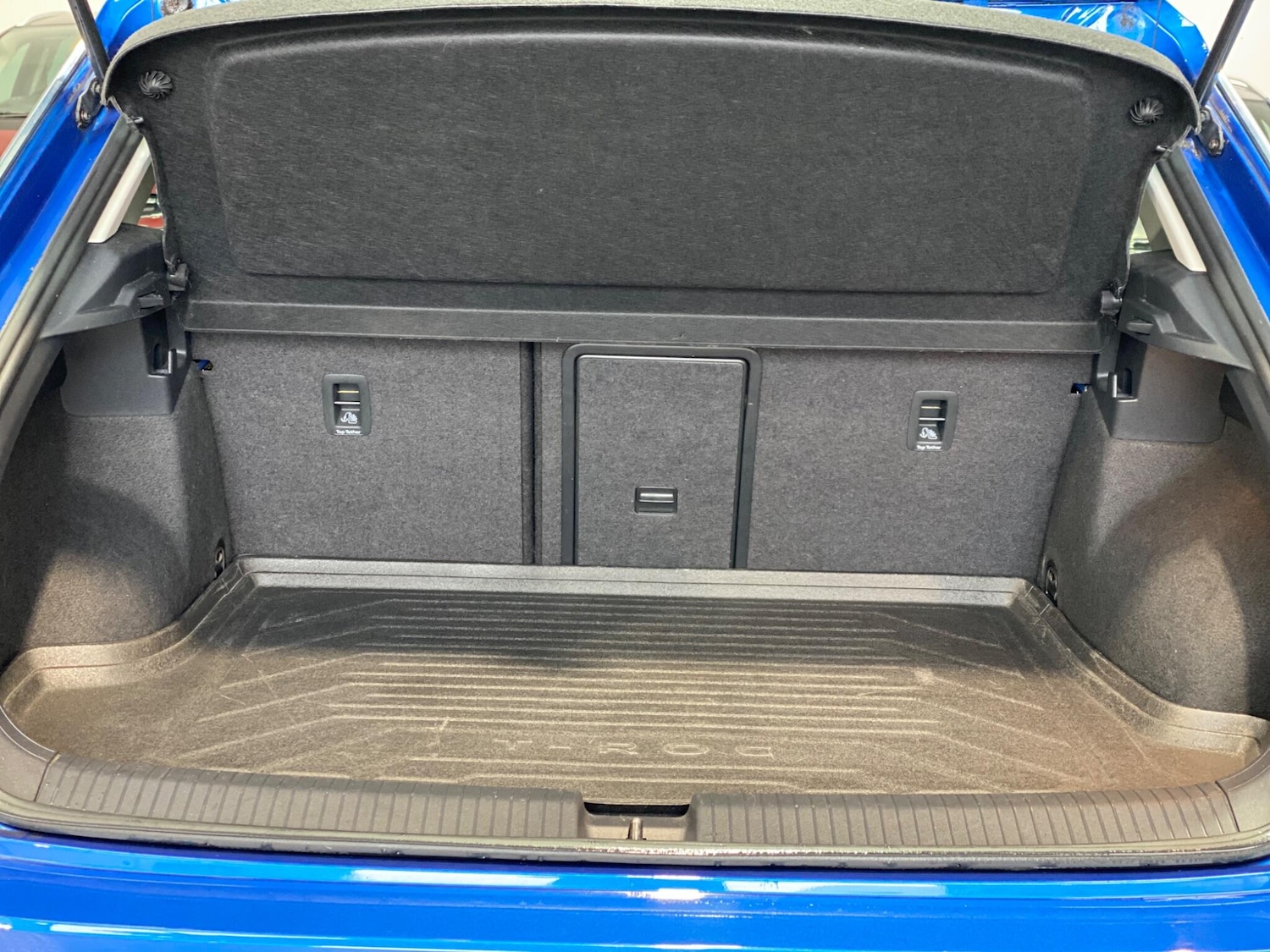 Used Volkswagen T-Roc 2018 for sale - 76832461: Photo 5