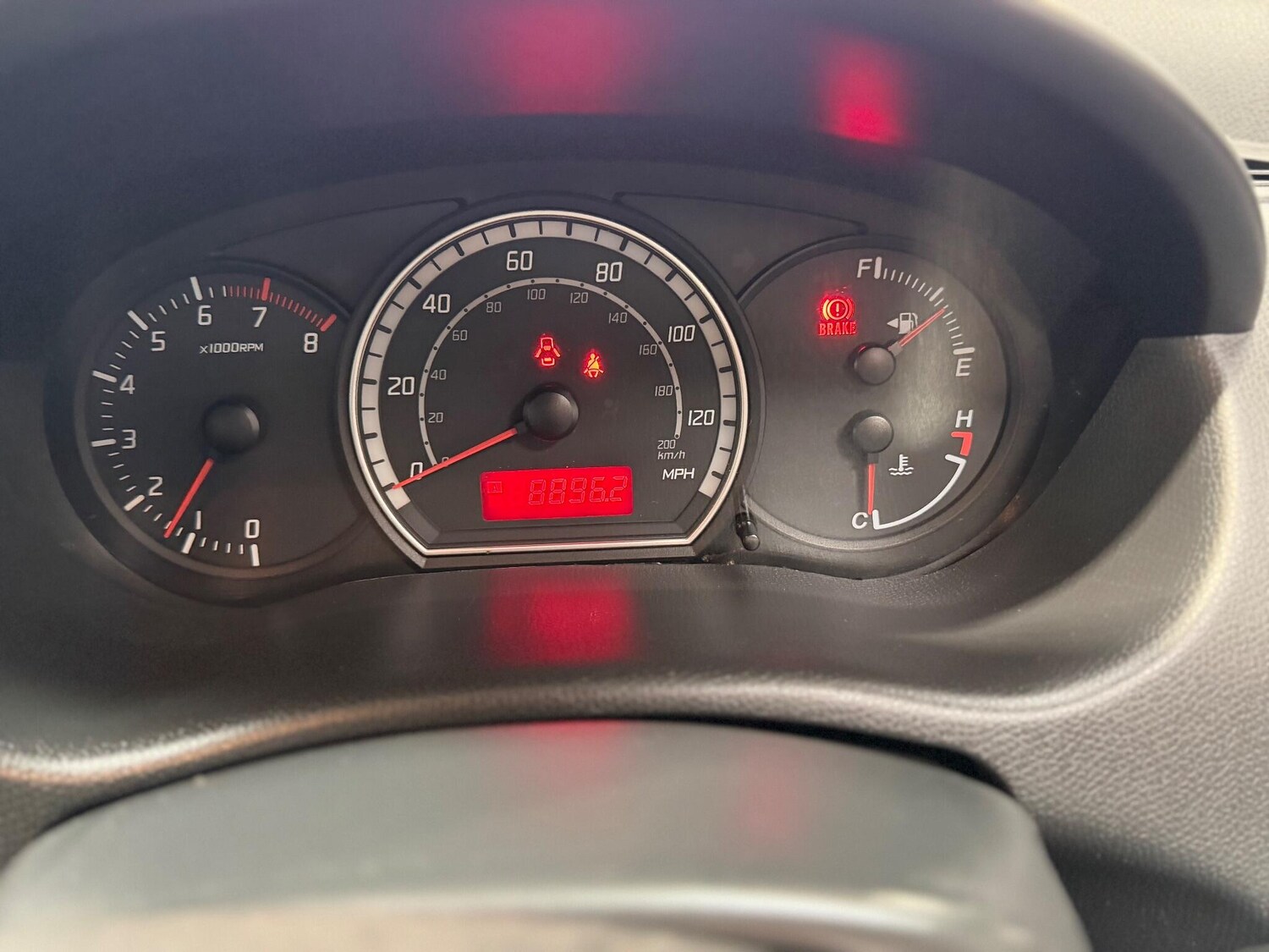 Suzuki Swift (56) - 1.5 GLX 5dr - Image 10