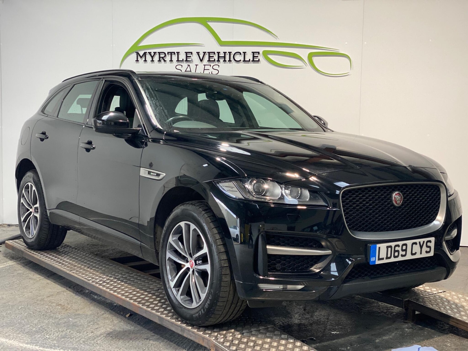 Used Jaguar F-Pace 2019 for sale - 76752960: Photo 1