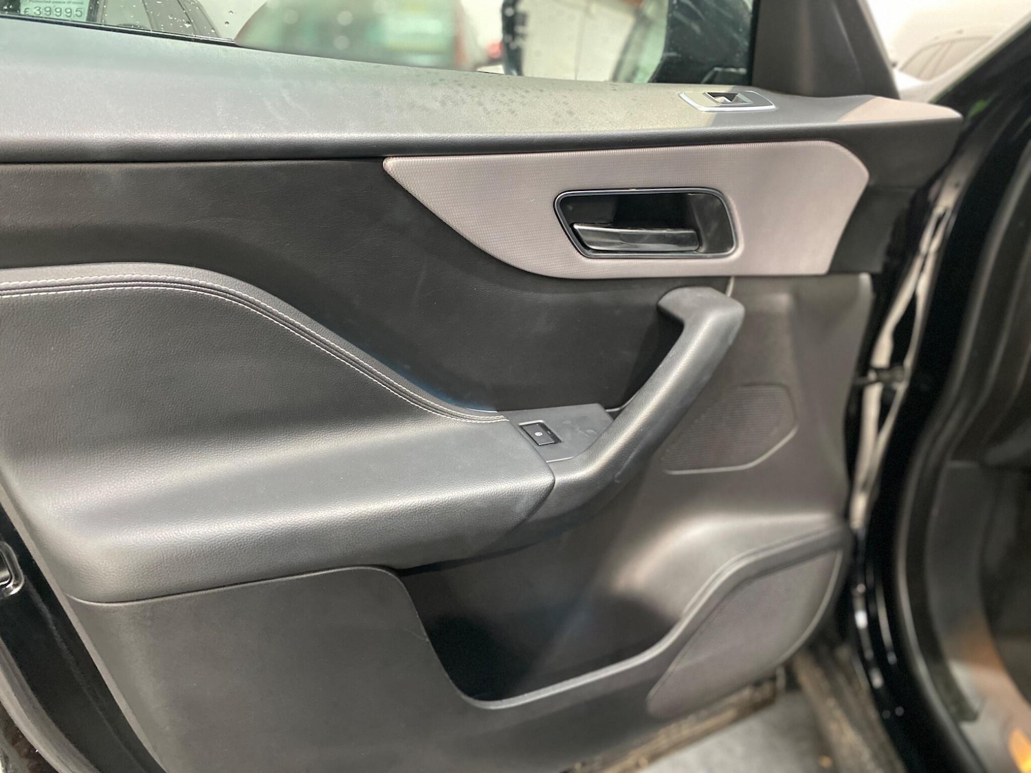 Used Jaguar F-Pace 2019 for sale - 76752960: Photo 11