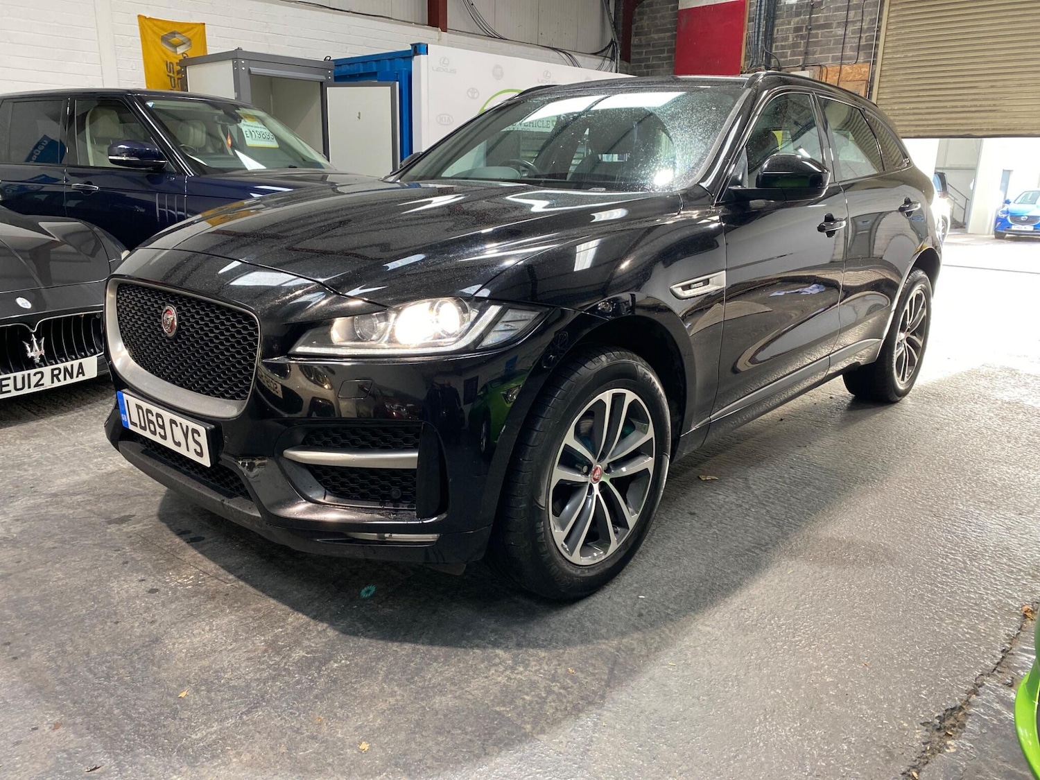 Used Jaguar F-Pace 2019 for sale - 76752960: Photo 17