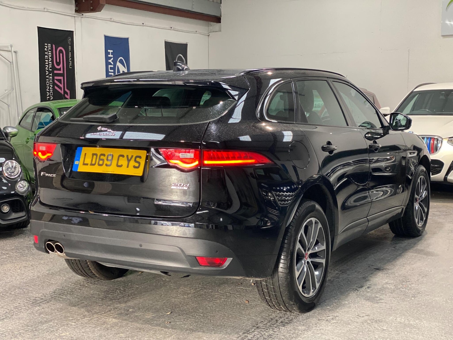 Used Jaguar F-Pace 2019 for sale - 76752960: Photo 3