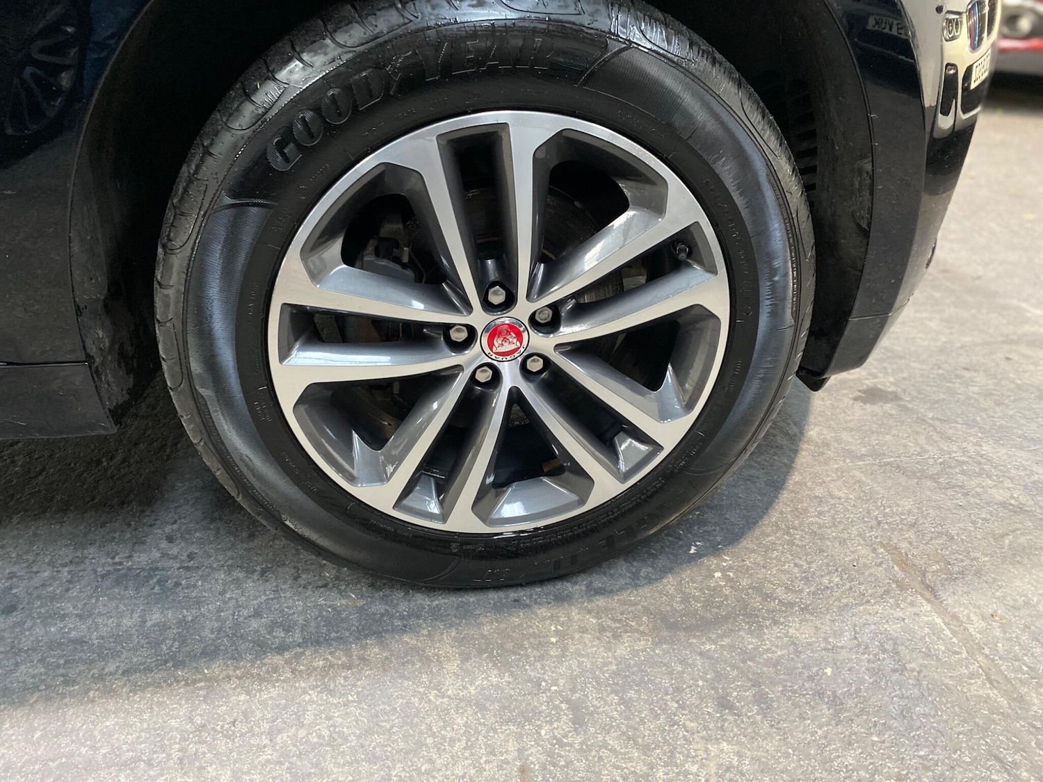 Used Jaguar F-Pace 2019 for sale - 76752960: Photo 7