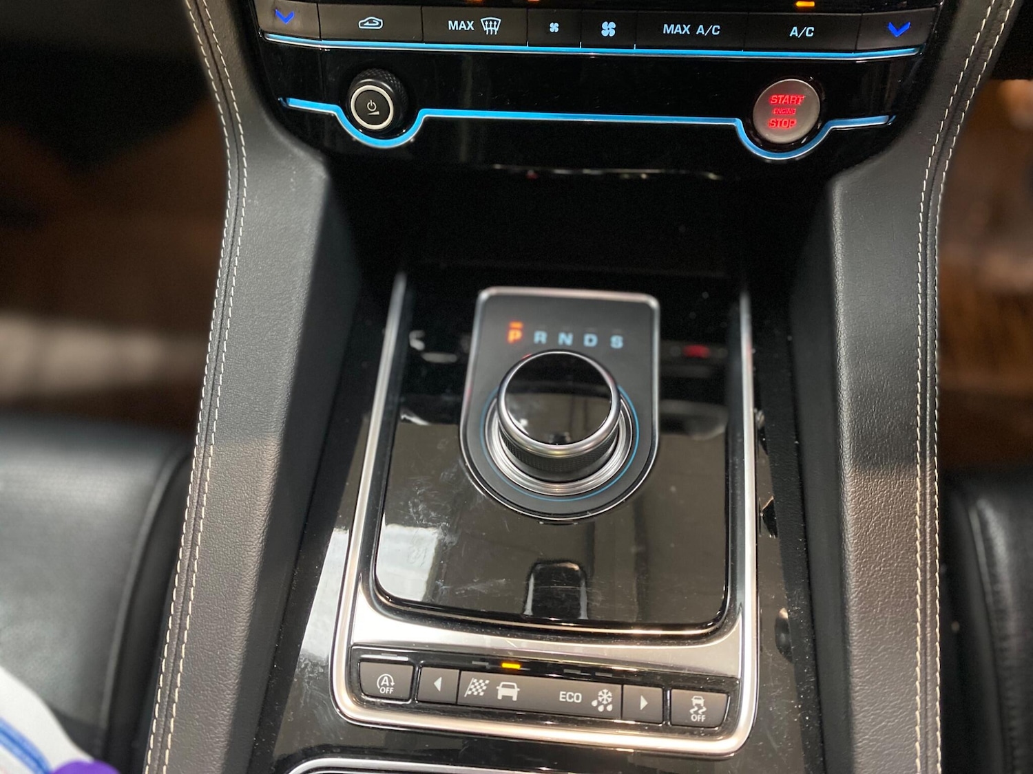 Used Jaguar F-Pace 2019 for sale - 76752960: Photo 9