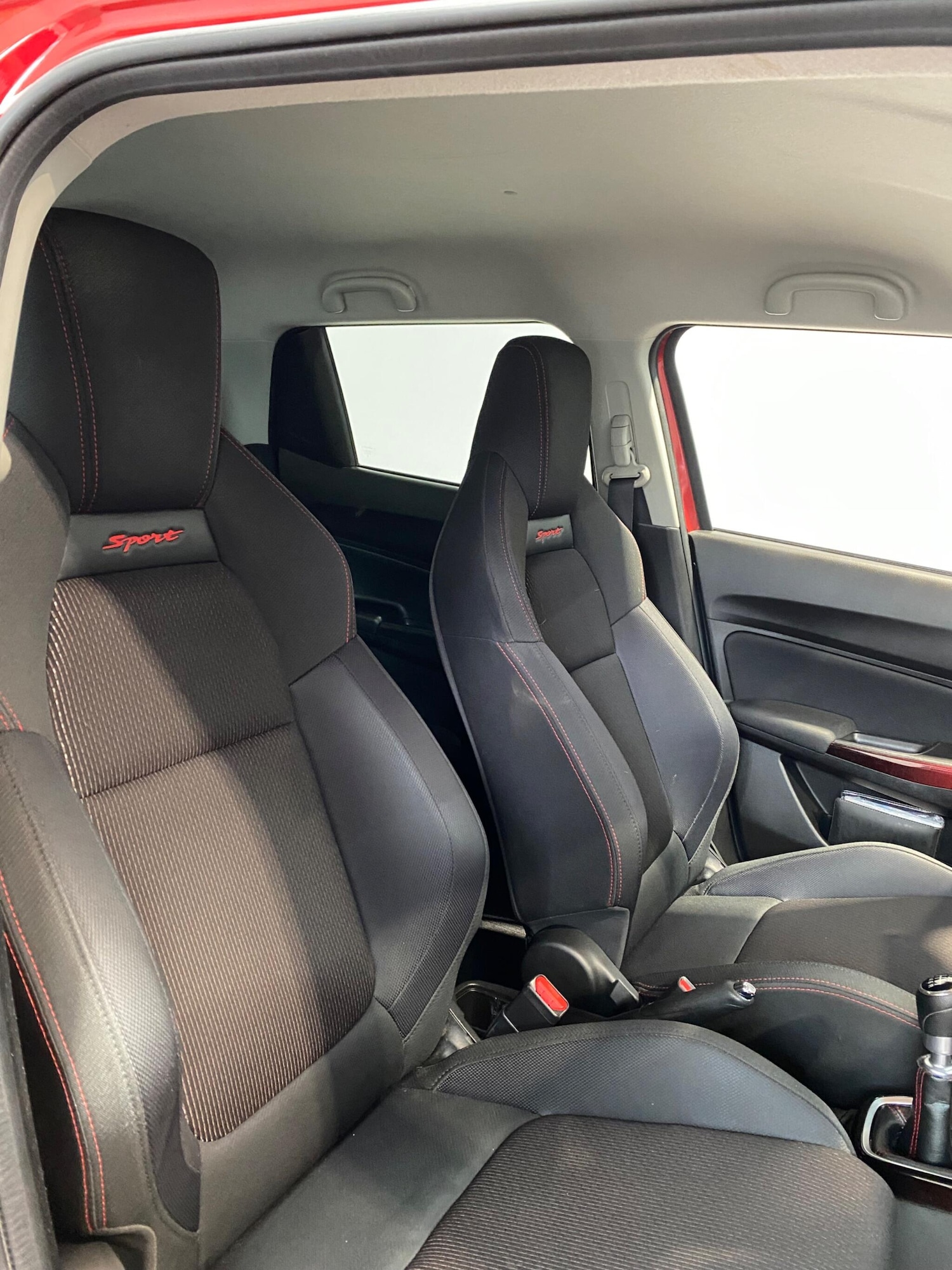 Used Suzuki Swift 2022 for sale - 76190053: Photo 2