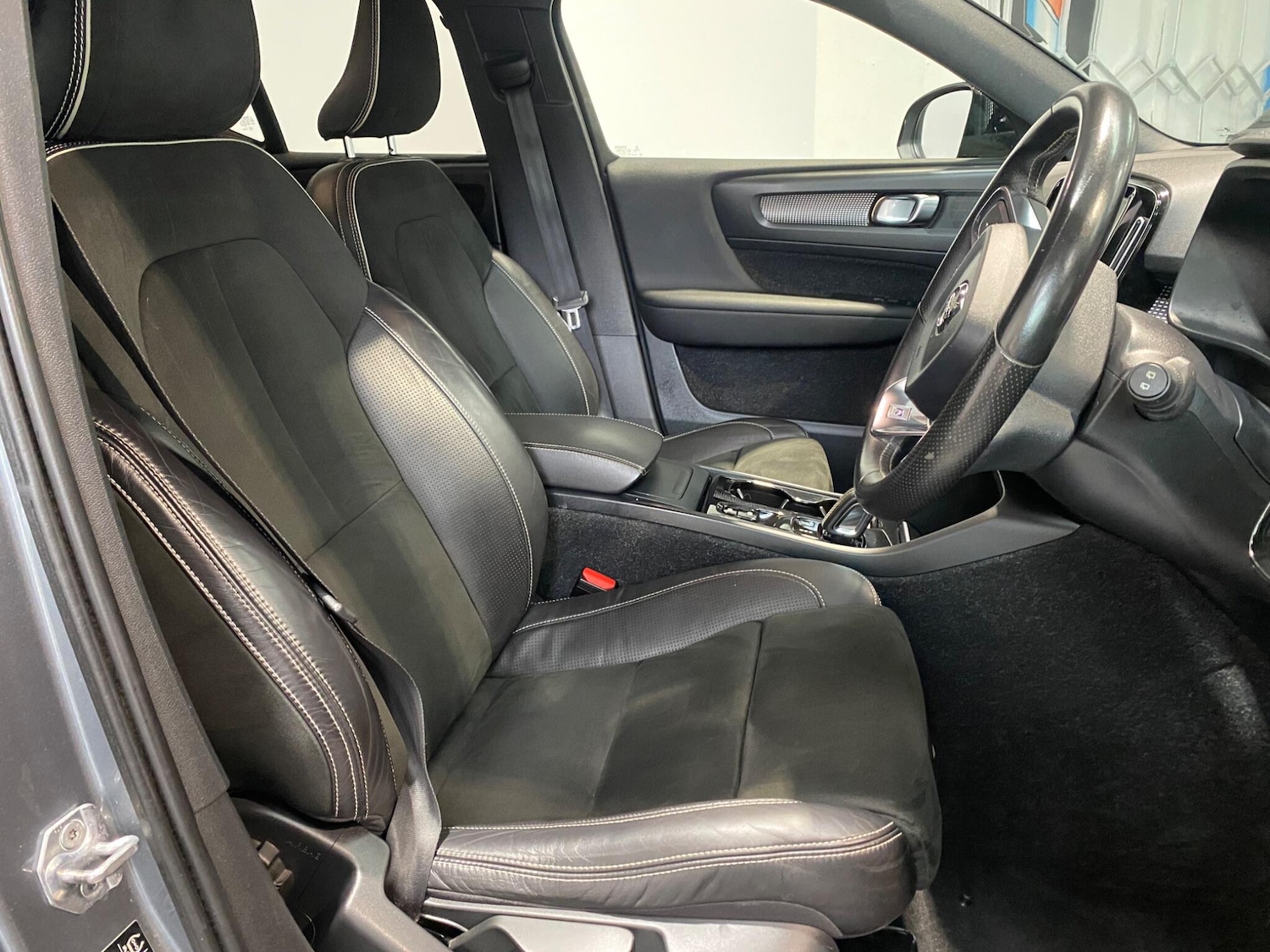 Used Volvo XC40 2018 for sale - 76689027: Photo 10