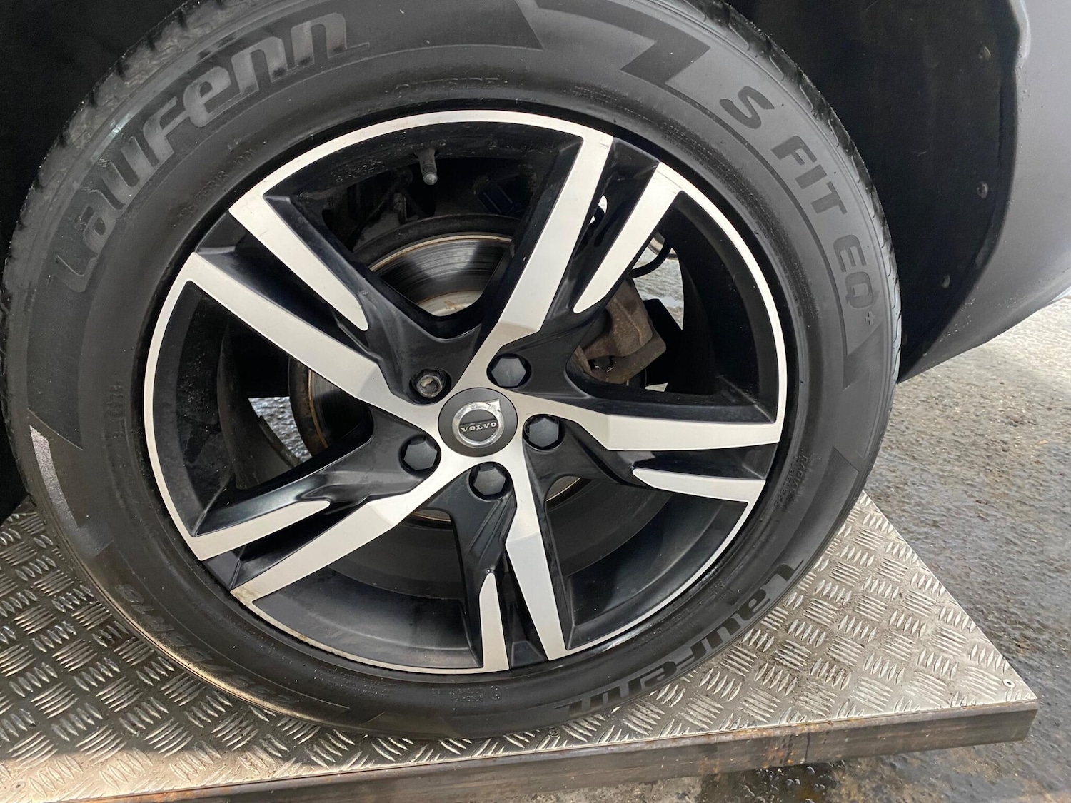 Used Volvo XC40 2018 for sale - 76689027: Photo 22