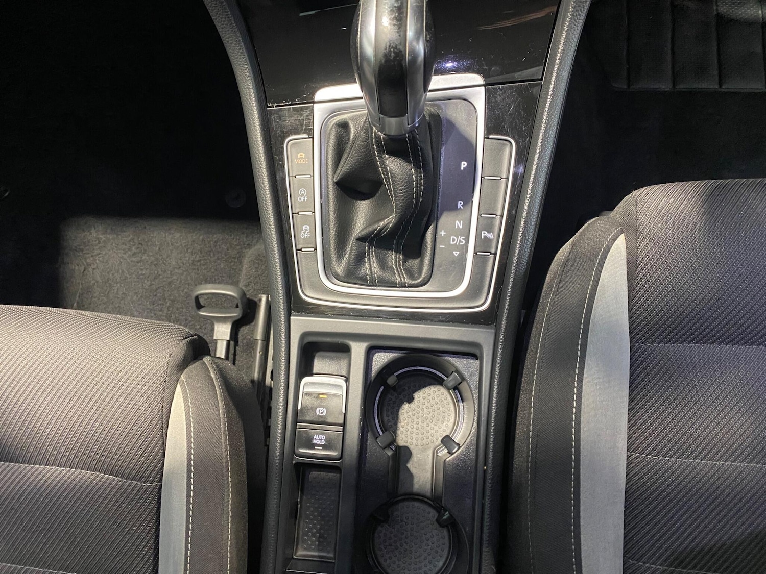 Used Volkswagen Golf 2017 for sale - 76584869: Photo 14