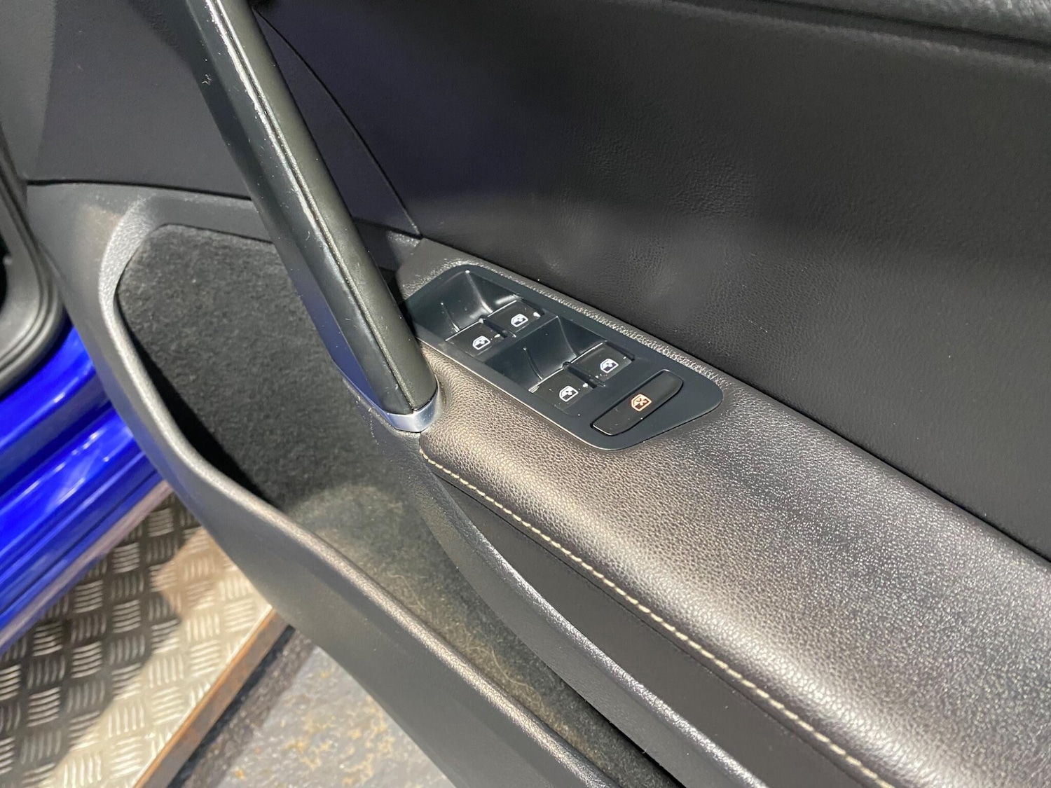 Used Volkswagen Golf 2017 for sale - 76584869: Photo 17