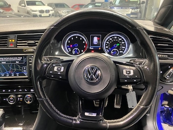 Used Volkswagen Golf 2017 for sale - 76584869: Photo