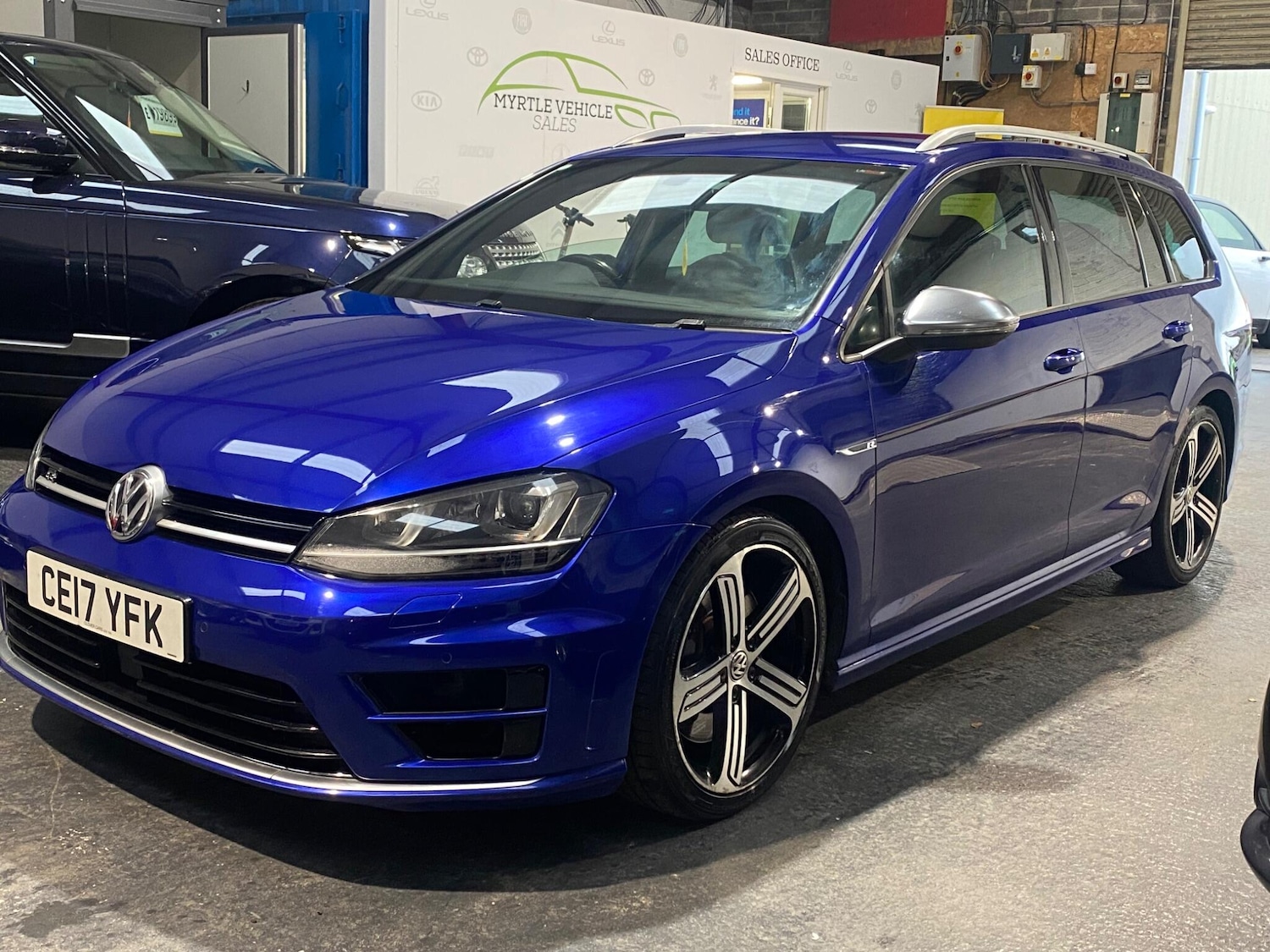 Used Volkswagen Golf 2017 for sale - 76584869: Photo 8