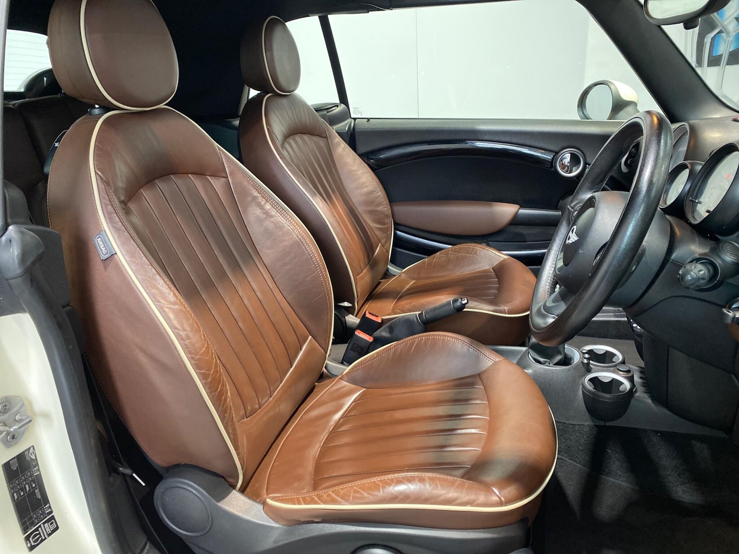 Used MINI Convertible 2012 for sale - 76823468: Photo 10