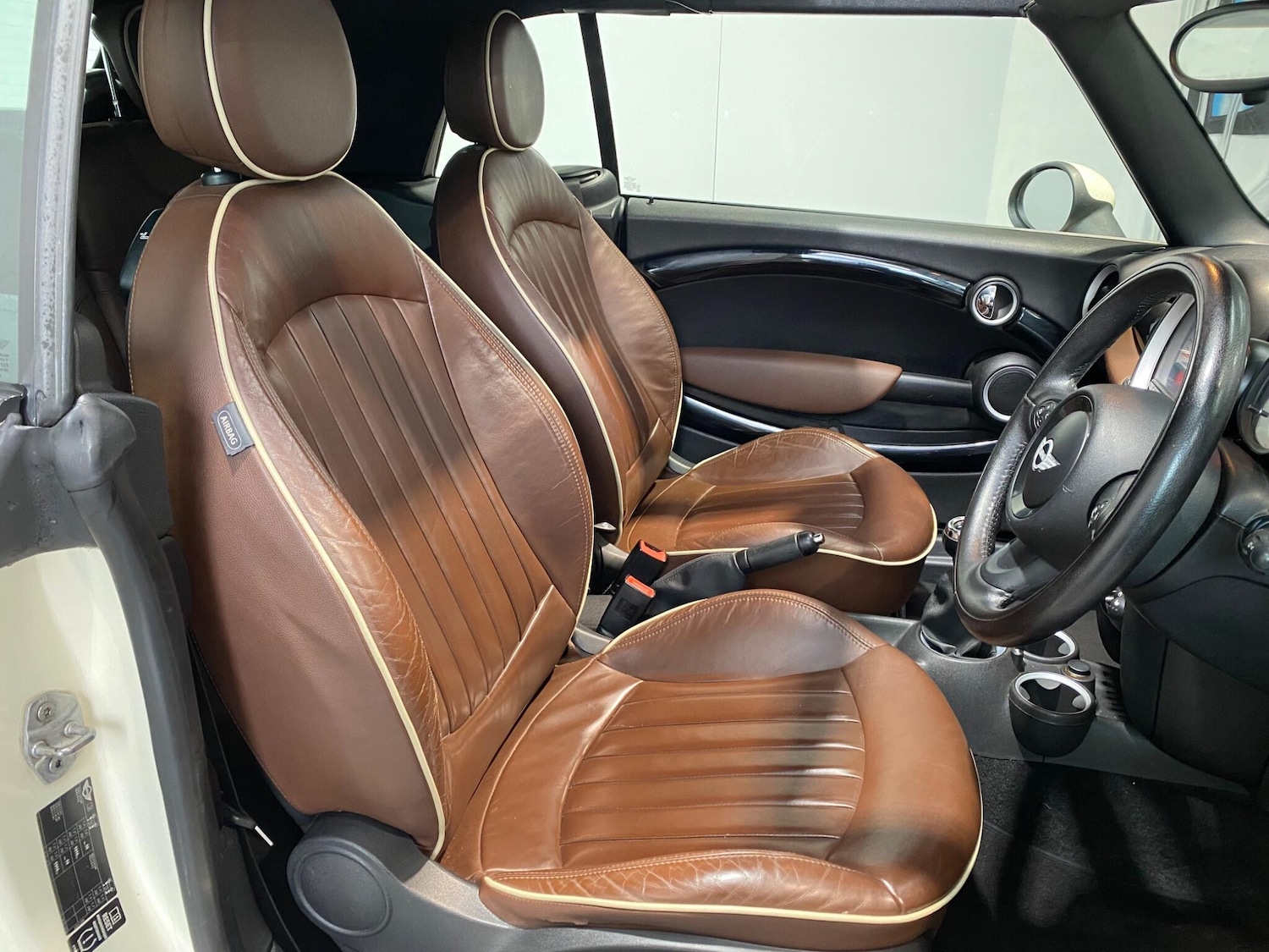 Used MINI Convertible 2012 for sale - 76823468: Photo 13