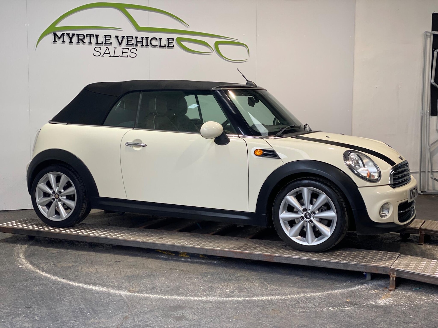 Used MINI Convertible 2012 for sale - 76823468: Photo 14