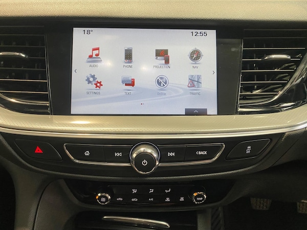 Used Vauxhall Insignia 2017 for sale - 76270384: Photo 2