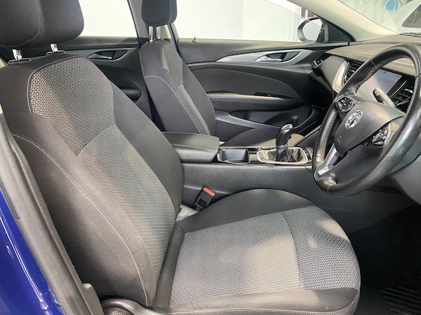 Used Vauxhall Insignia 2017 for sale - 76270384: Photo 8