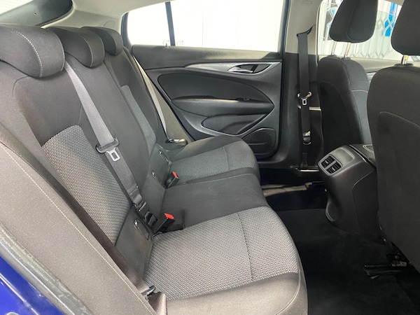 Used Vauxhall Insignia 2017 for sale - 76270384: Photo 9