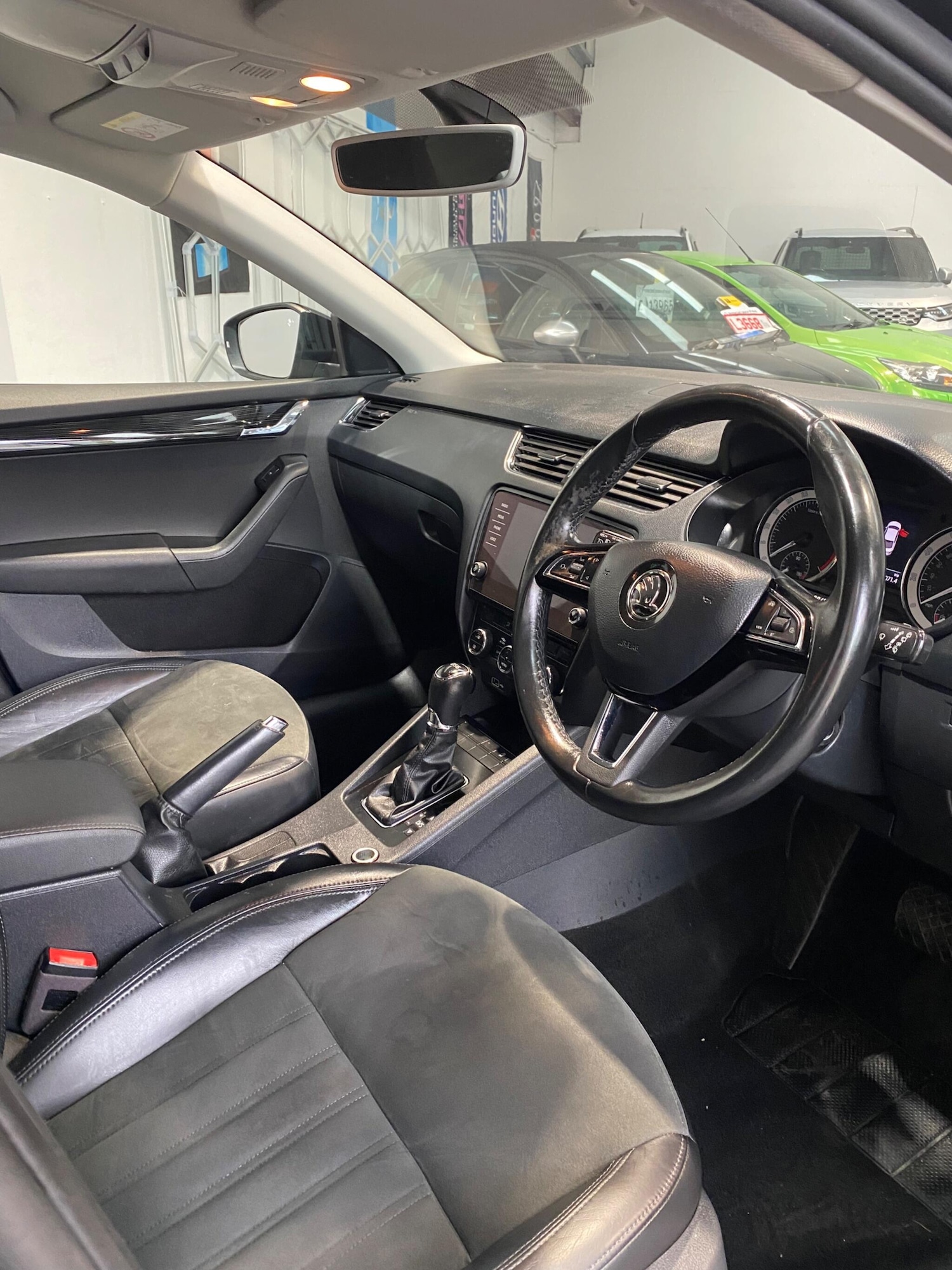 Used Skoda Octavia for sale - 77737461: Photo 2