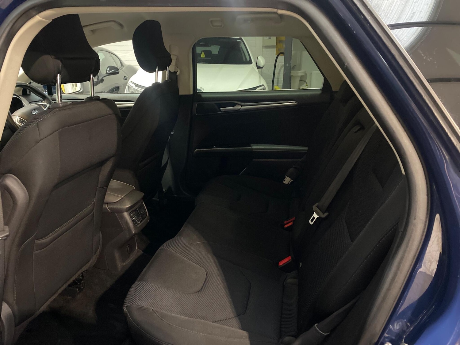 Used Ford Mondeo 2015 for sale - 76918672: Photo 15