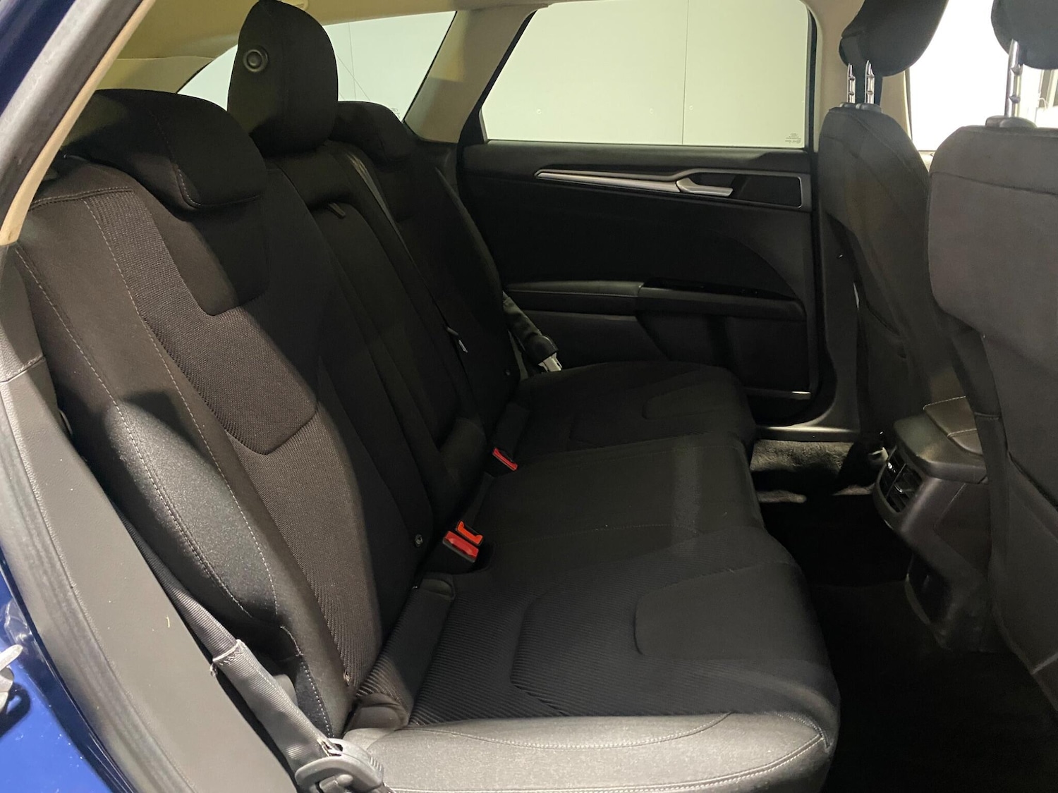 Used Ford Mondeo 2015 for sale - 76918672: Photo 18