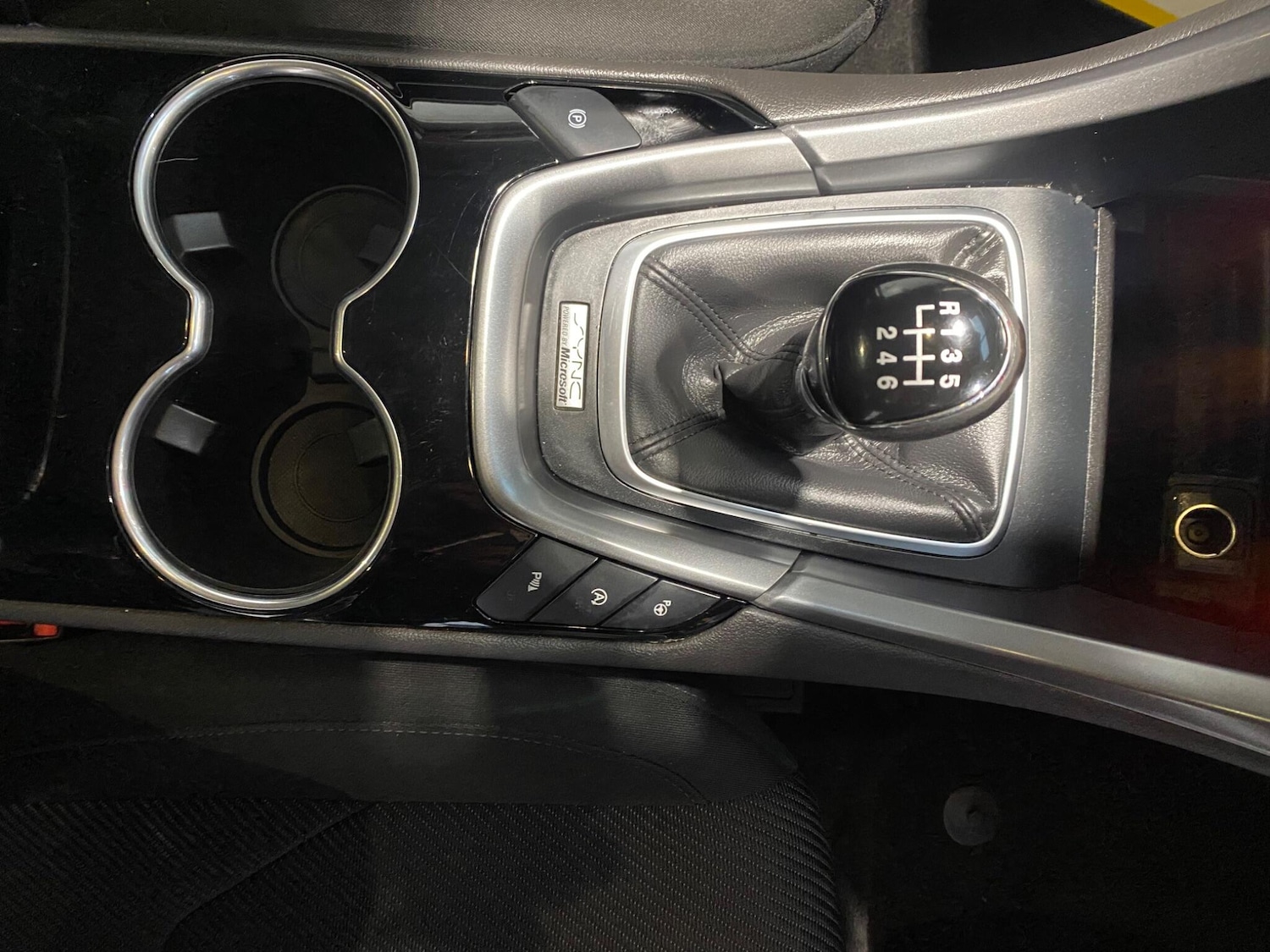 Used Ford Mondeo 2015 for sale - 76918672: Photo 20