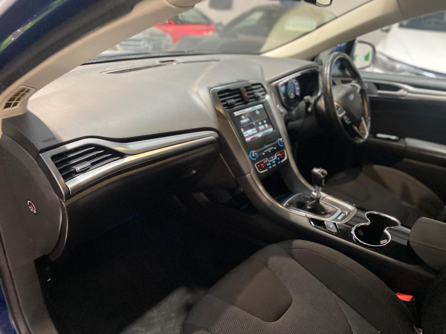 Used Ford Mondeo 2015 for sale - 76918672: Photo 9