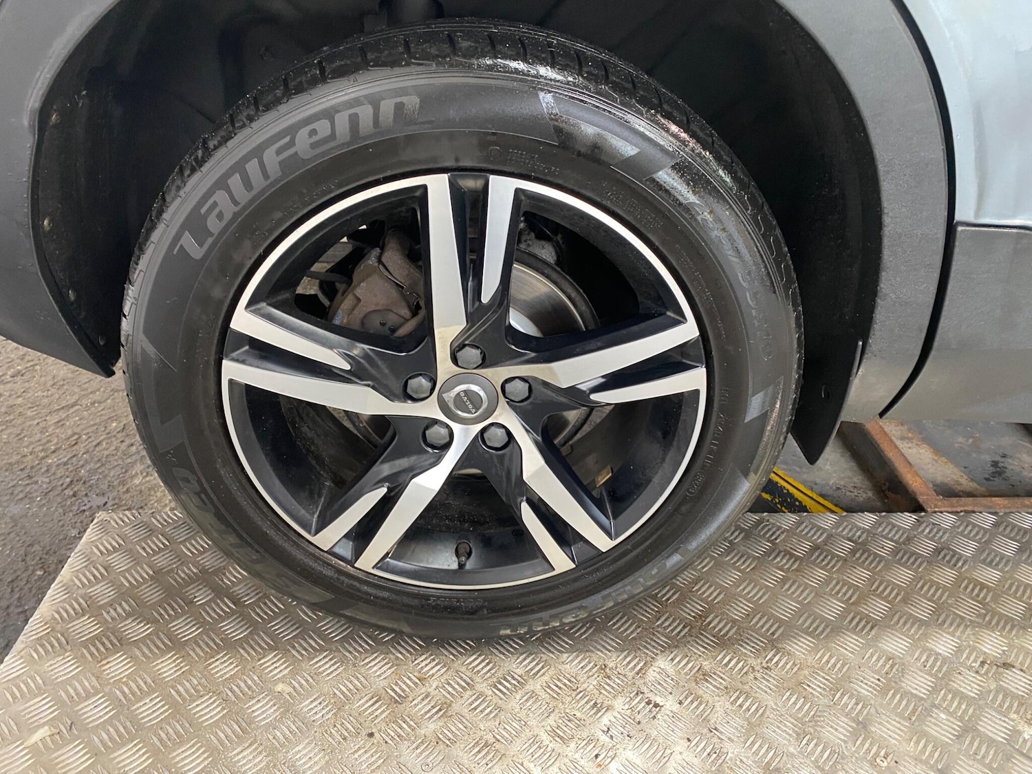Used Volvo XC40 2018 for sale - 76318249: Photo 17