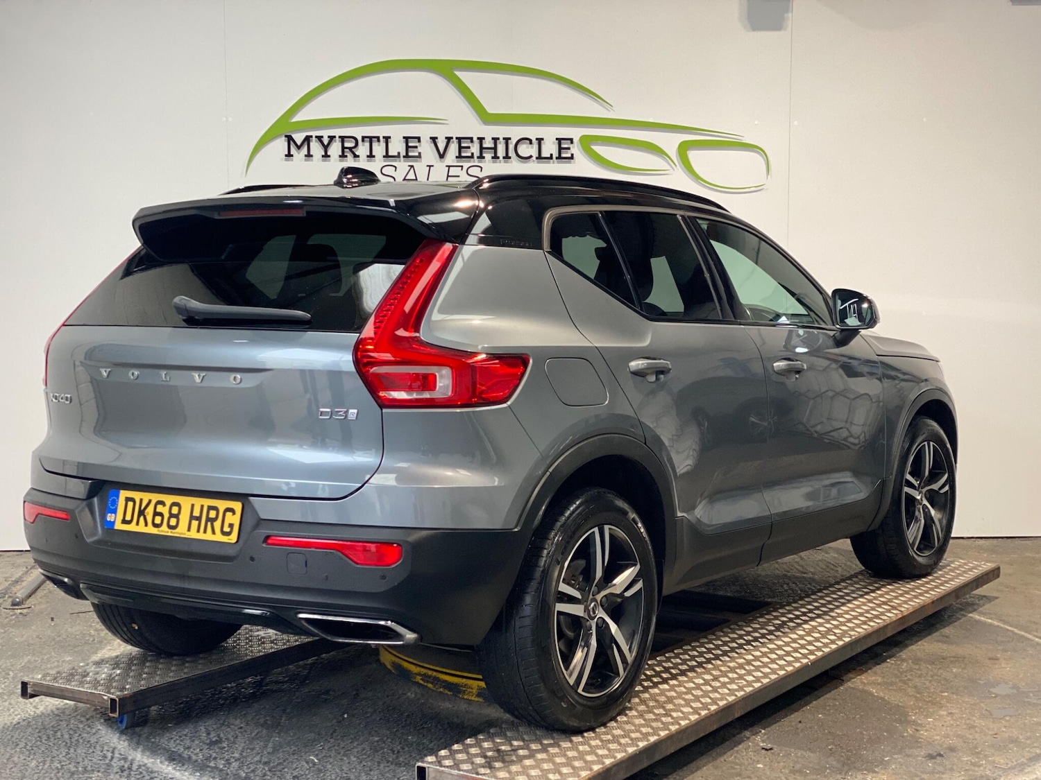 Used Volvo XC40 2018 for sale - 76318249: Photo 8